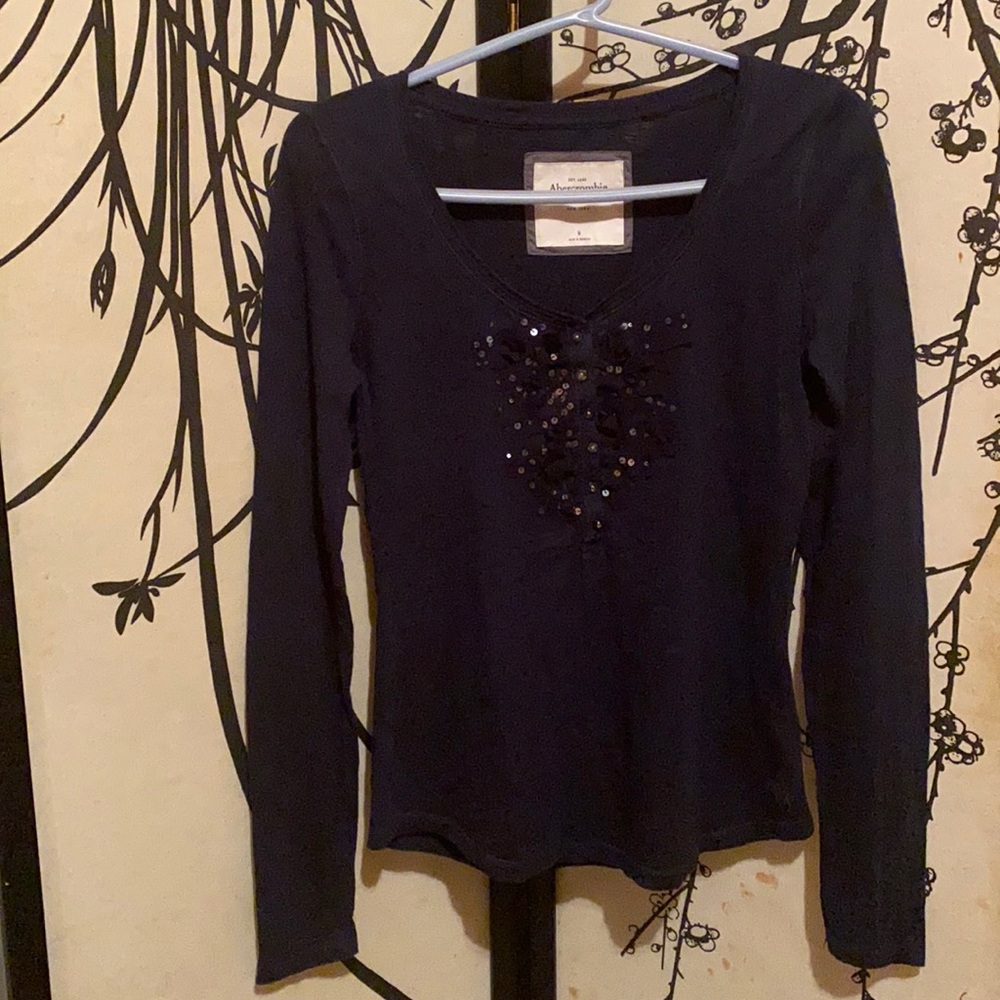 Abercrombie & Fitch Navy Blue sequined TShirt W/Appliqué & Embroidery Logo